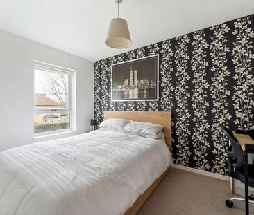 Manchester Road, London, E14 - Photo 5