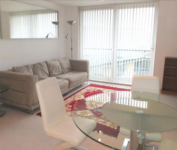 1 bedroom flat to rent - Photo 2