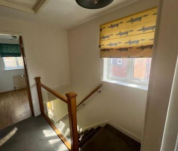 3 bedroom semi-detached house to rent - Photo 5