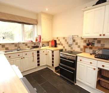 4 bedroom terraced house to rent - Photo 6