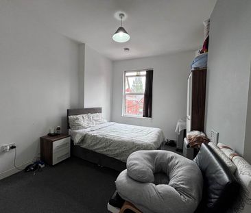 Mitford Place (room 2), Armley, Leeds - Photo 4