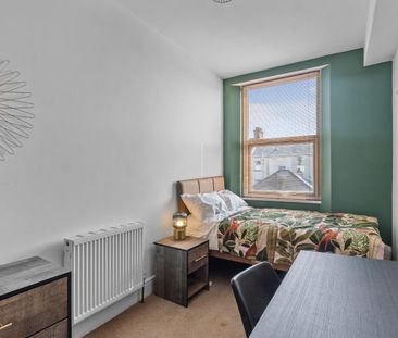 Queen Anne Terrace, Plymouth - Photo 3