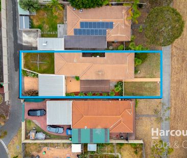 Spacious 3-Bedroom Home in Heart of Roxburgh Park! - Photo 2