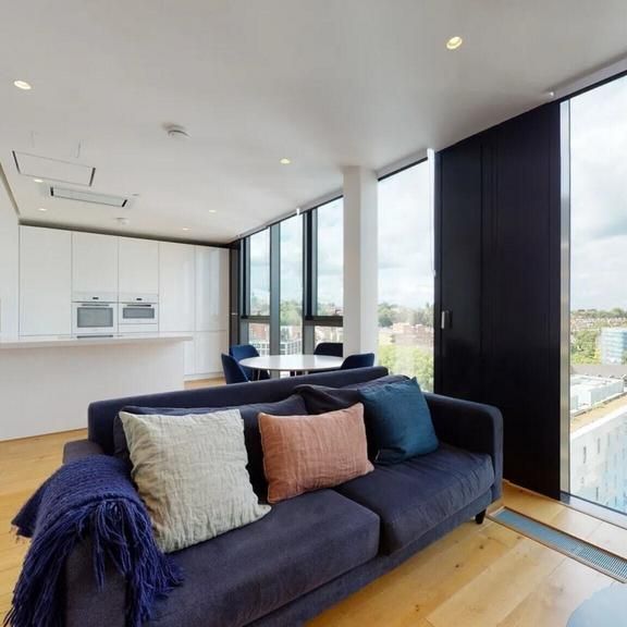 2 bedroom flat to rent - Photo 1