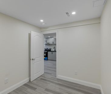 For Lease - 98 Waterbridge Way, Toronto, Ontario - Photo 4