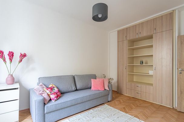 2 pokojowe mieszkanie przy Pl. Zbawiciela - Photo 1