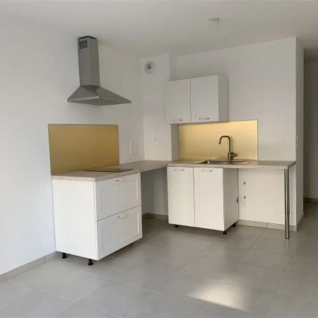 Location appartement 2 pièces - 38m² à Villeurbanne (69100) - Photo 3