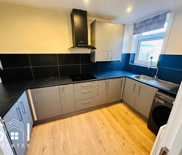 3 bedroom flat to rent - Photo 5