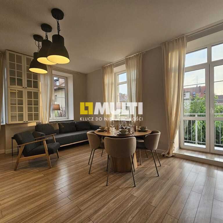 Na wynajem apartament przy Jasnych Błoniach - Photo 1