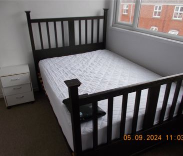 Student Properties to Let - Photo 4