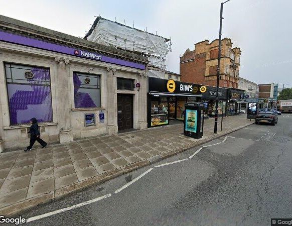 3 Bed Flat, High Road, N12 - Photo 1
