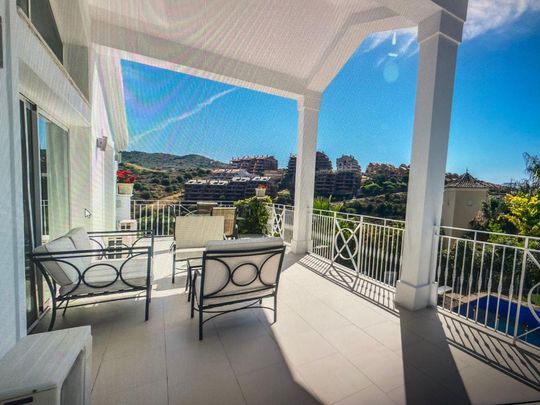 Casa o chalet de alquiler en Santa María - Photo 1