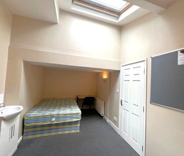 4 Bed Maisonette, Stokes Croft, BS1 - Photo 4