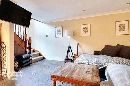 4 bedroom terraced house to rent - Photo 4