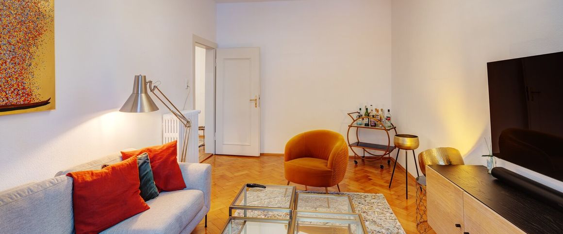 Historic gem with modern living comfort - Photo 1