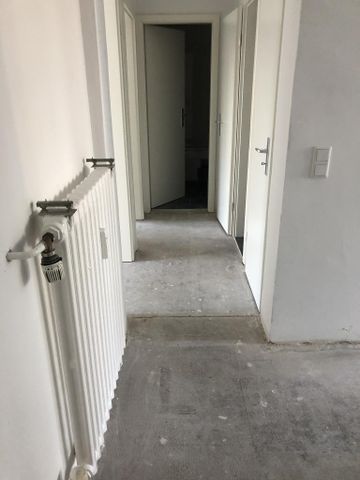 Moderne 3-Zimmer-Wohnung mit Balkon in Duisburg Wehofen! - Photo 3