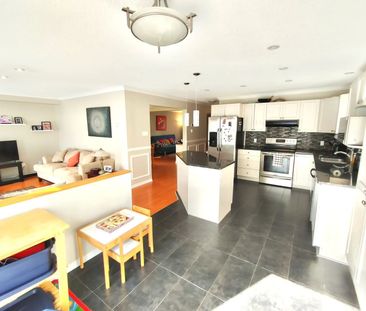 For Lease - 1148 Meadowcroft Crescent, Cyrville - Carson Grove - Pi... - Photo 2