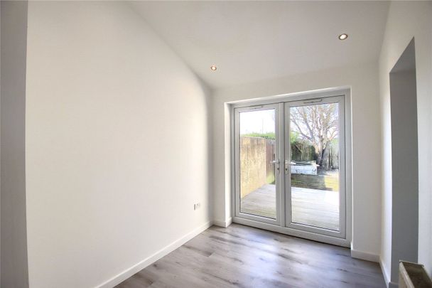 4 bed semi-detached house to rent in Thirsk Road, Yarm, TS15 - Photo 1