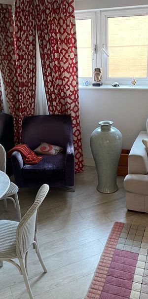 Room in a Shared Flat, St John's Wood Road, NW8 - Photo 1