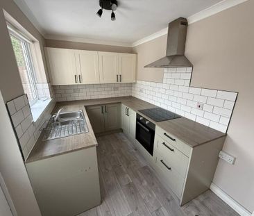 2 bedroom terraced house to rent - Photo 5