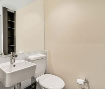 Modern Studio Apartment with Prime Location for Lease! - Photo 6