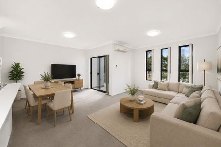 Modern, Sun-Kissed and Private Penthouse Style Three Bedroom, Two Bathroom, One Secure Car Space Apartment in a Superb Location - Photo 5