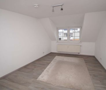 3-Zimmer-Wohnung mit separater Küche, Badewanne, Laminat - Foto 6