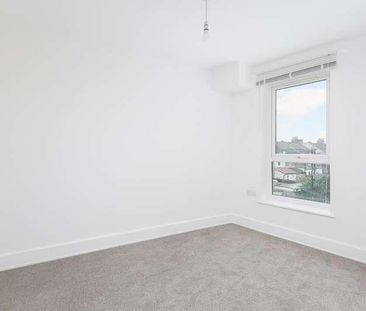 Canterbury Road, London, CR0 - Photo 2