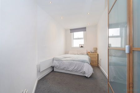 Roman Road, London, E2 - Two Bedroom Flat To Rent - £612pw / £2,650pcm - Photo 4