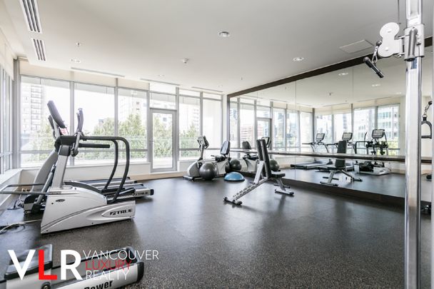 Condo in Downtown Vancouver, BC - Photo 1