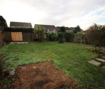 3 bedroom semi-detached house to rent - Photo 2