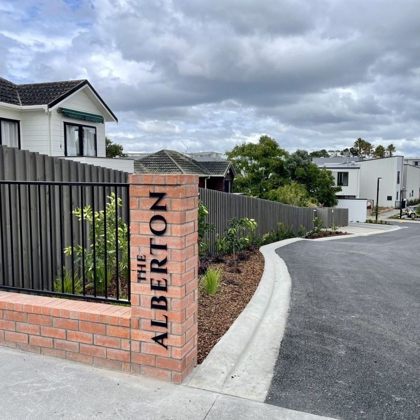 Unit 116, 124 Taylors Road, Mount Albert, Auckland - Photo 1