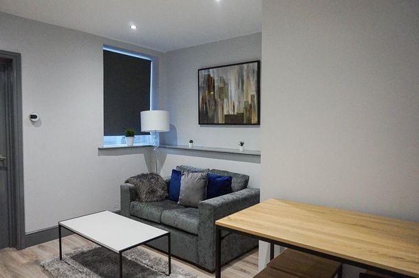 1 bedroom in a house share to rent - Photo 1