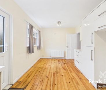 32 Beechill Park North, Belfast, BT8 6NZ - Photo 1