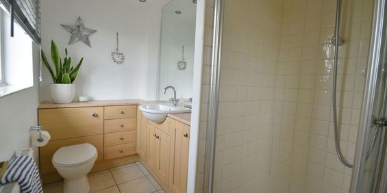 5 bedroom flat share to rent - Photo 3