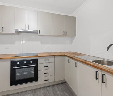 Properly Managed I Beautifully Renovated Four-Bedroom Family Home w... - Photo 5