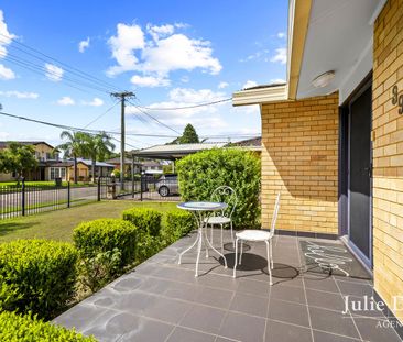 LIFESTYLE LIVING - Photo 5