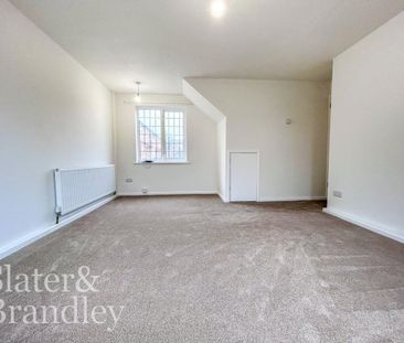 2 bedroom terraced house to rent - Photo 2