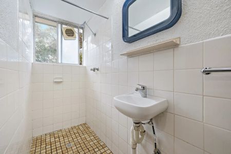 Versatile Building for Lease – Prime Kent Town Location - Photo 5