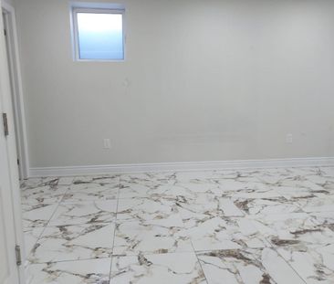 For Lease - 36 Cyclone Trail, Brampton, Ontario - Photo 4
