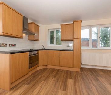 2 bedroom flat to rent - Photo 6