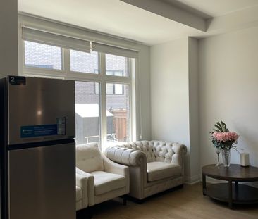 For Lease - 3036 William Cutmore Boulevard Unit# Master, Oakville, ... - Photo 3