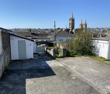 2 bedroom terraced house to rent - Photo 6