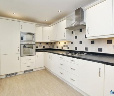 2 bedroom apartment to rent - Photo 5