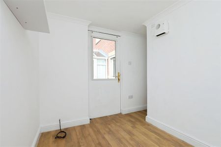 Harry Blunt Way - Photo 2