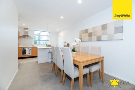 Modern Three-Bedroom Townhouse Offering Space, Style, and a Prime Parnell Location - Photo 5