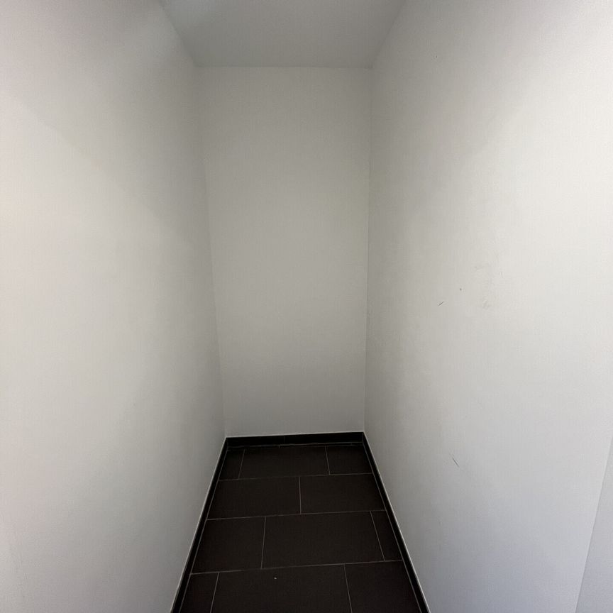 ALTE DONAU: Helle DG 3 Zimmer Wohnung mit 2 Terrassen Nähe U6 Floridsdorf zu mieten in 1210 Wien - Photo 1