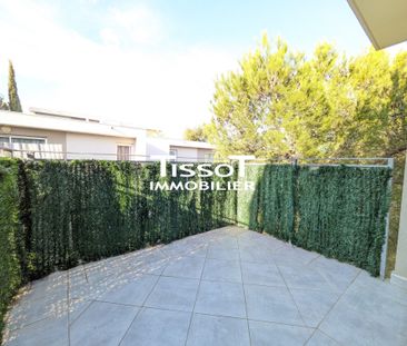 Location Appartement 1 pièce 32m² NIMES 30000 - Photo 5