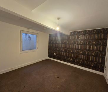 Victoria Street, Dunstable LU6, London - Photo 5