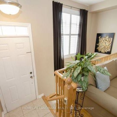 Excellent Location! Gorgeous Open Concept Townhouse! 2 Car Garage - Photo 4